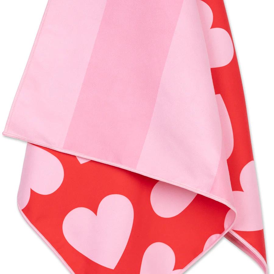 Hearts | Rode Microvezel Handdoek 135 x 65 cm Swim Essentials